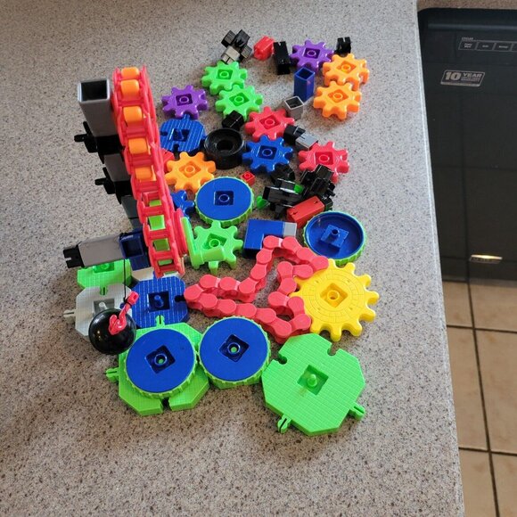 Learning Resources TOY Building Construction Set Machines in Motion STEM PARTIAL - Picture 2 of 8